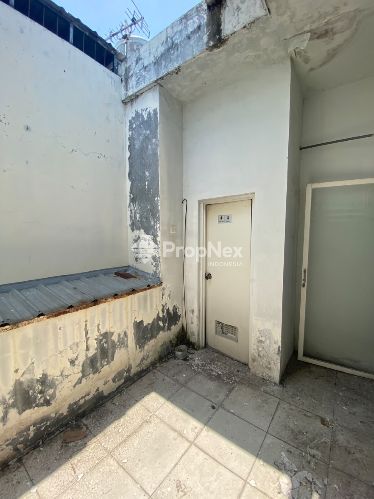 Ruko Green Garden Kebomas Gresik 2 Lt Unit Langka — foto 4